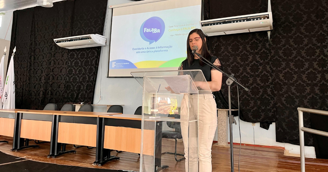 Entrega de certificados ouvidoria