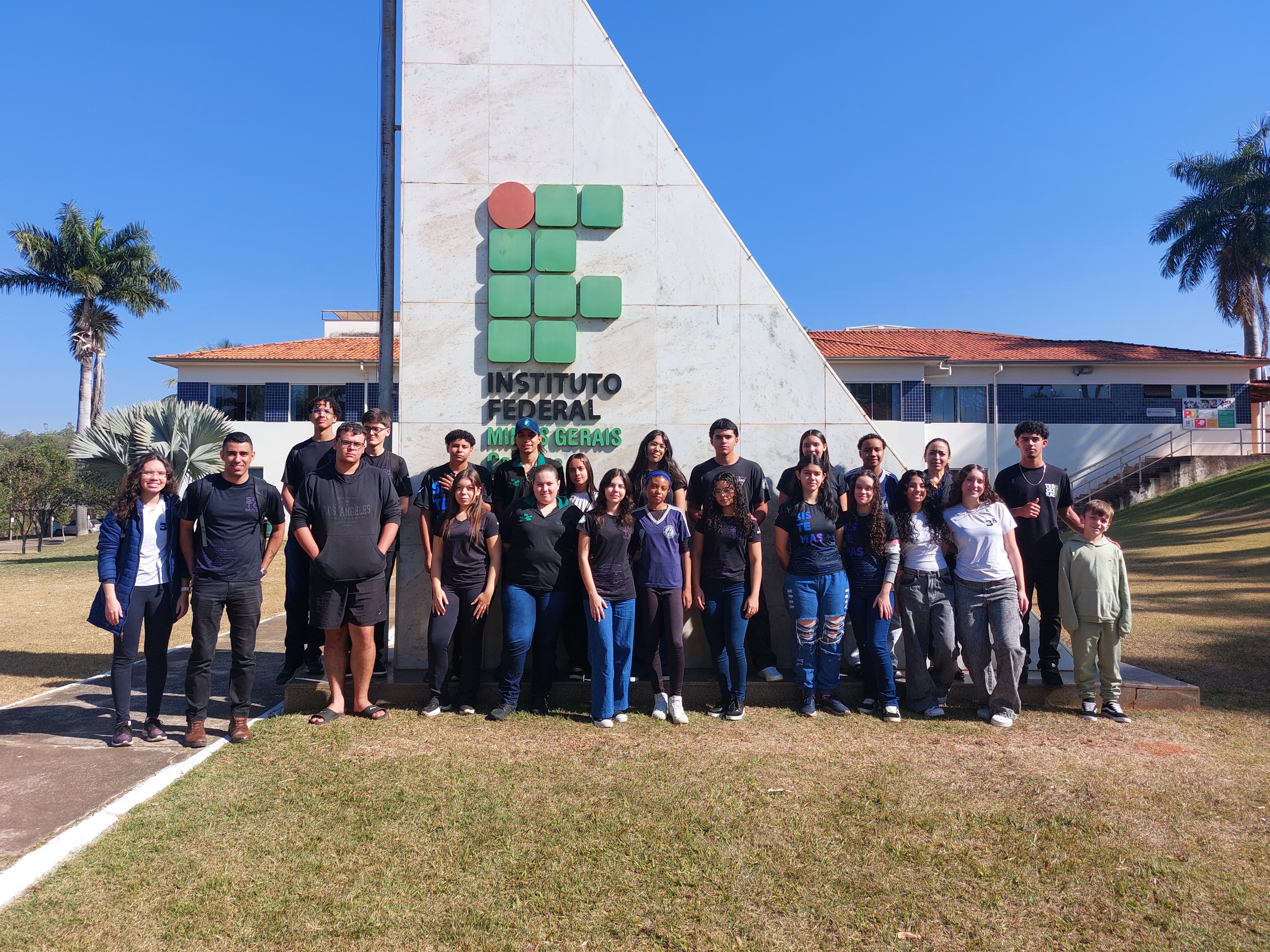 Visita Guiada: EE Professor Francisco de Paula Rebelo Horta