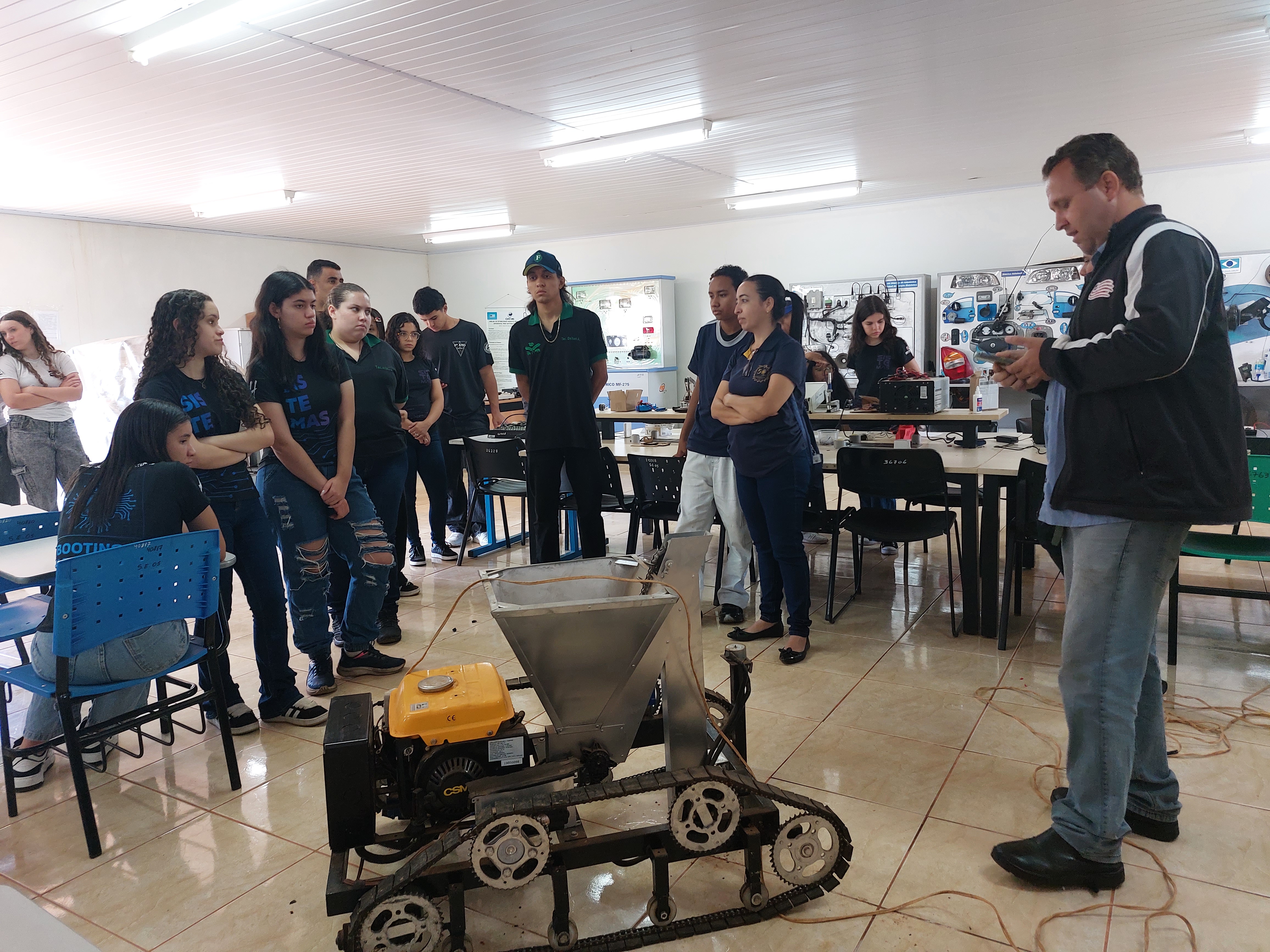 Visita Guiada: EE Professor Francisco de Paula Rebelo Horta